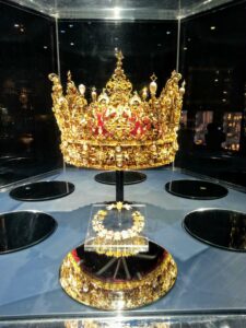 Rosenborg Castle The Royal Danish Collections - crown