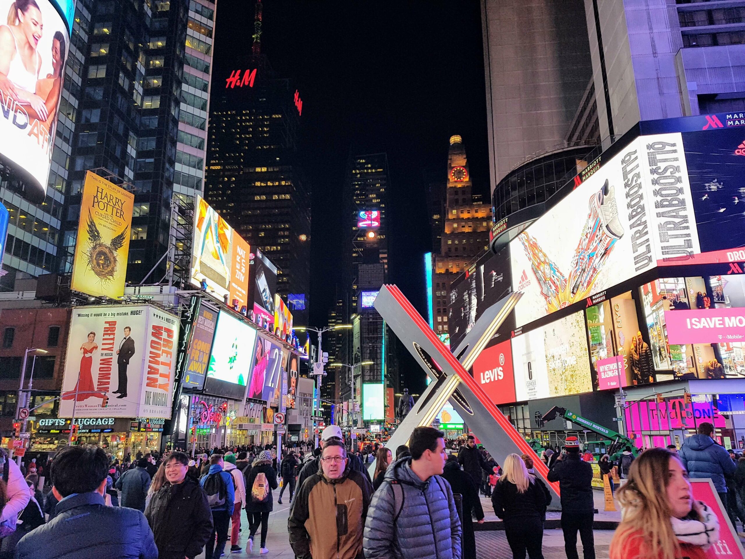 Times Square | CheckinAway