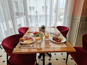 Hotel Cismigiu breakfast