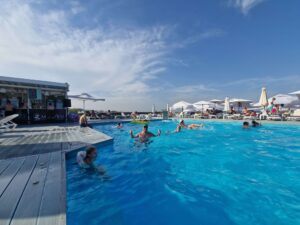 Swimming pool - hotel Malibu, Mamaia