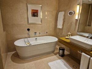 Bathtub