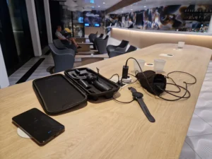 prizeotel Bern-City lobby area with chargers