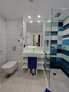 Sentido Marea bathroom