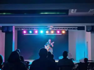 Sentido Marea evening entertainment guitar
