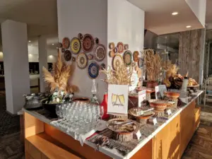 Sentido Marea food breakfast champagne