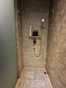 Ramada Xi'An bathroom