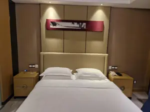 Ramada Xi'An bedroom view