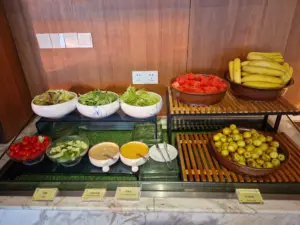Jolie Vue hotel Guilin breakfast fruits