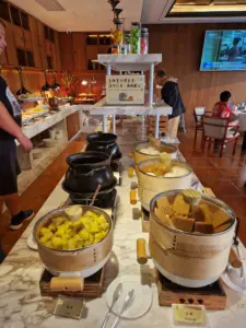 Jolie Vue hotel Guilin breakfast steamed items