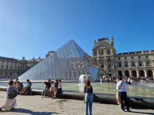 Louvre
