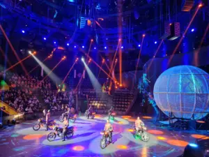 Shanghai Acrobatic Show time