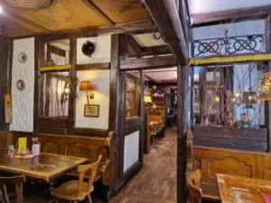 Nuremberg food - Wirtshaus Hütt'n interior