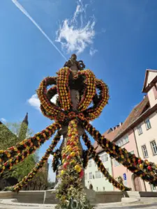 Rothenburg Herrnbrunnen view