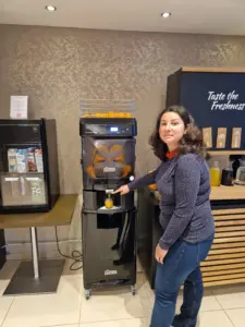 Mercure Hotel Brussels Centre Midi breakfast drinks