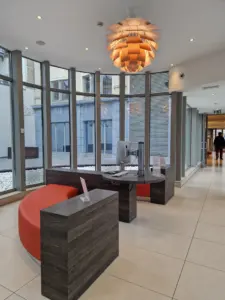 Mercure Hotel Brussels Centre Midi lobby 2