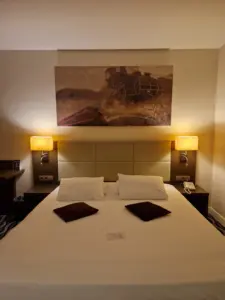 Mercure Hotel Brussels Centre Midi room bed