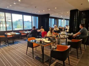 Pullman Brussels Midi breakfast restaurant