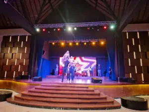 Grand Palladium activities evening show