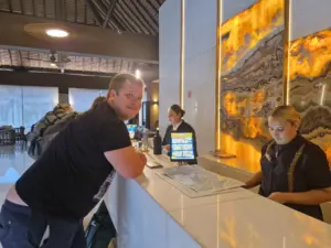 Grand Palladium check in