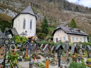 Hallstatt Maria am Berg Church graveyard
