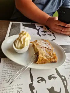 Graz food - Apple Strudel